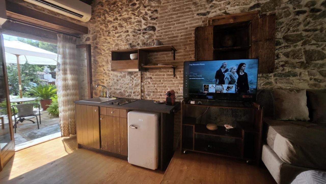 The Cellar Studios - By Avelink สปาตา ภายนอก รูปภาพ